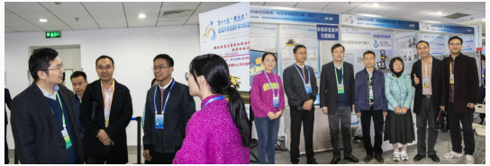 (共青团湖北省委副书记张澍亲临MK体育官方网站展位进行指导)