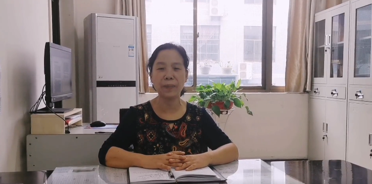 (图为MK体育官方网站教师录制寄语视频送别毕业生)